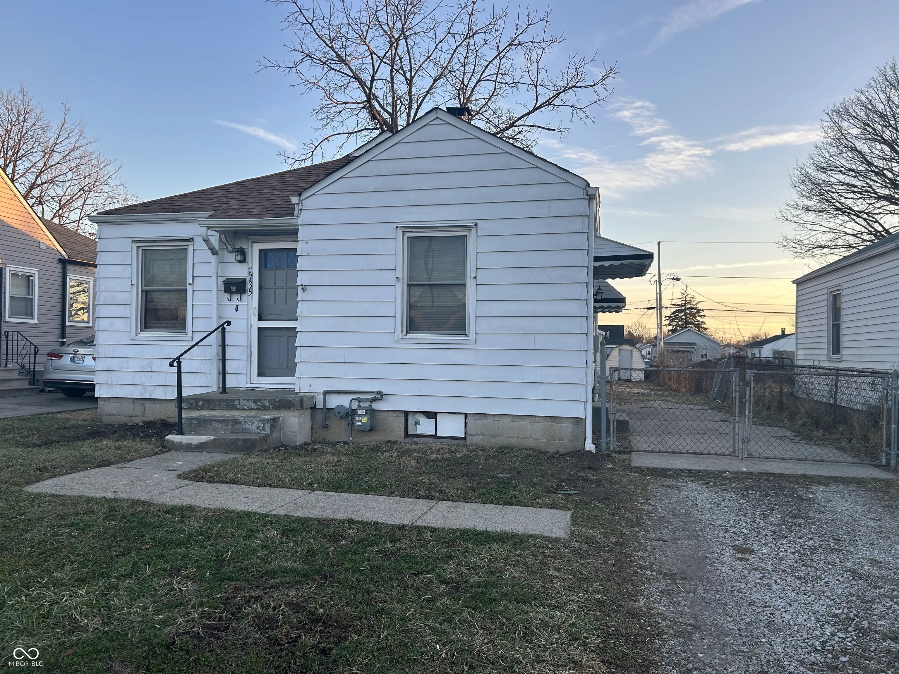 1735 E Legrande Avenue, Indianapolis