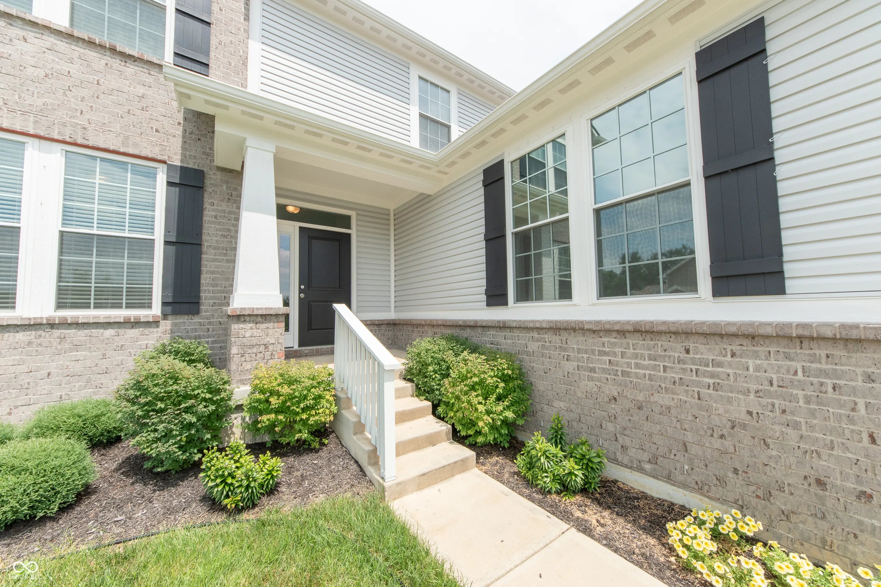 7042 Pinnacle Drive, Columbus