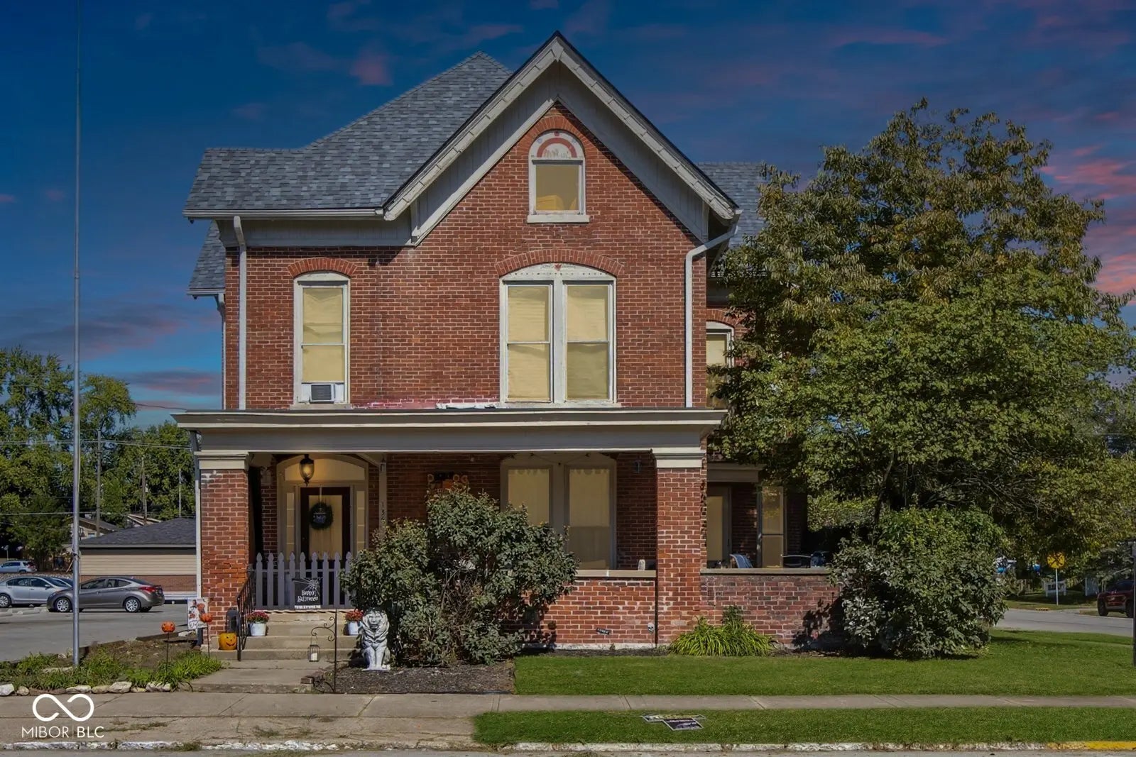 136 E 3rd Street, Rushville