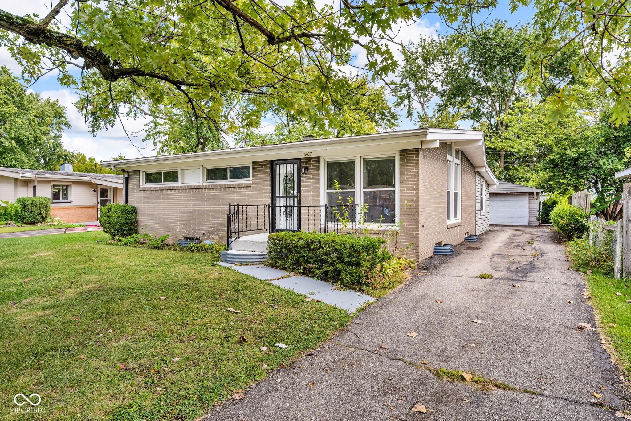 1607 Elmhurst Drive, Indianapolis