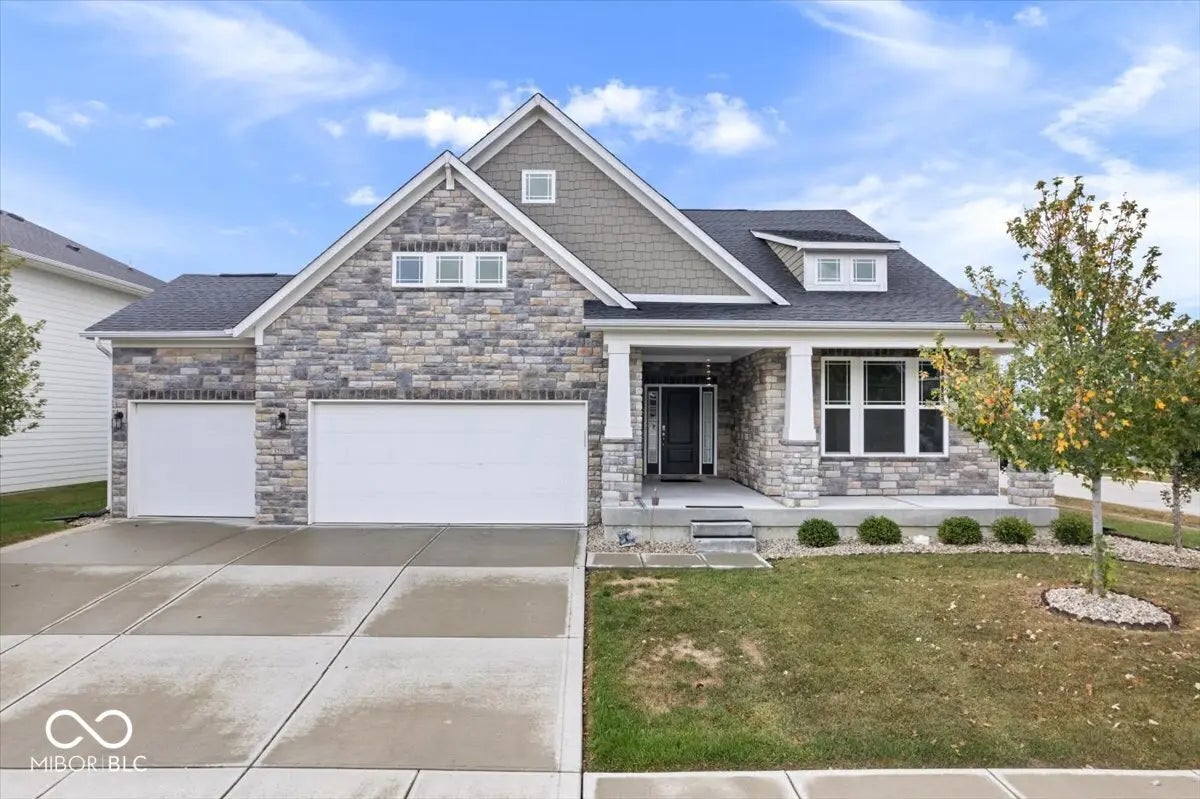 15803 W Rail Drive, Westfield
