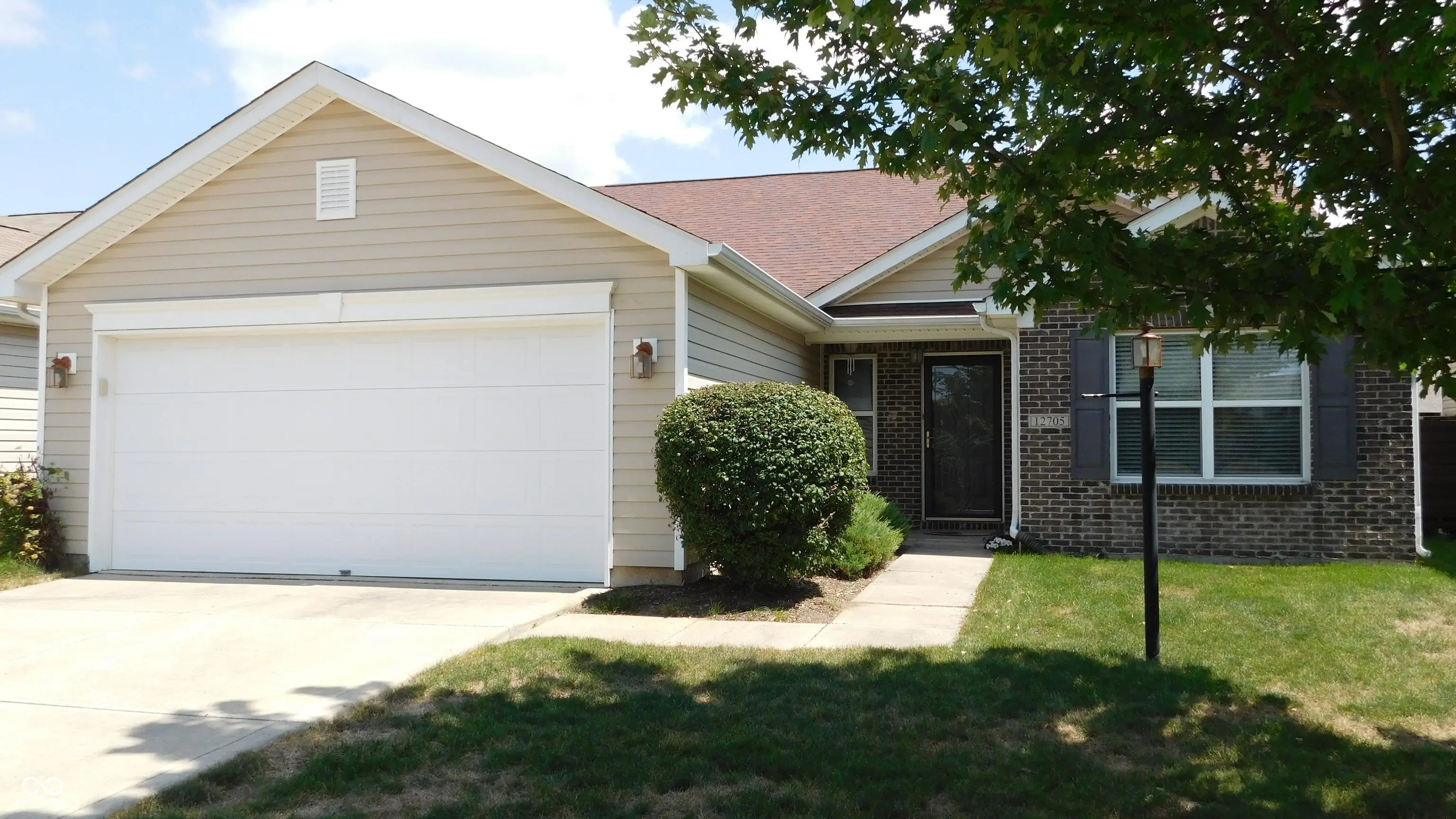 12705 Old Pond Road, Noblesville