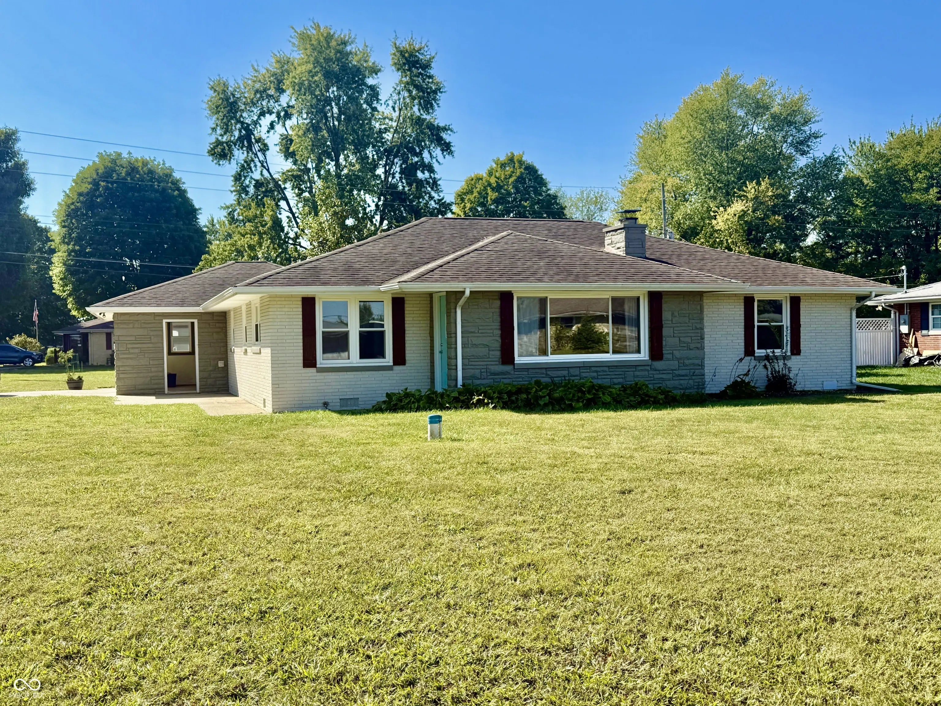 261 E 75th Street, Anderson