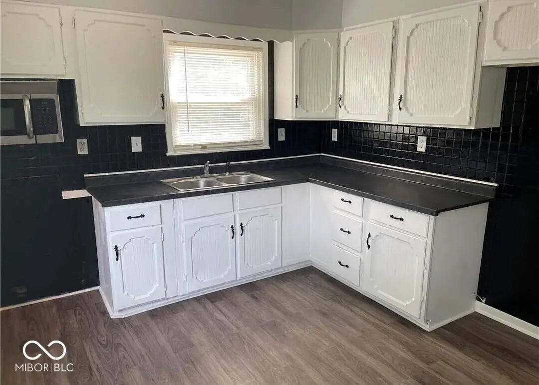 3955 Delmont Drive, Indianapolis