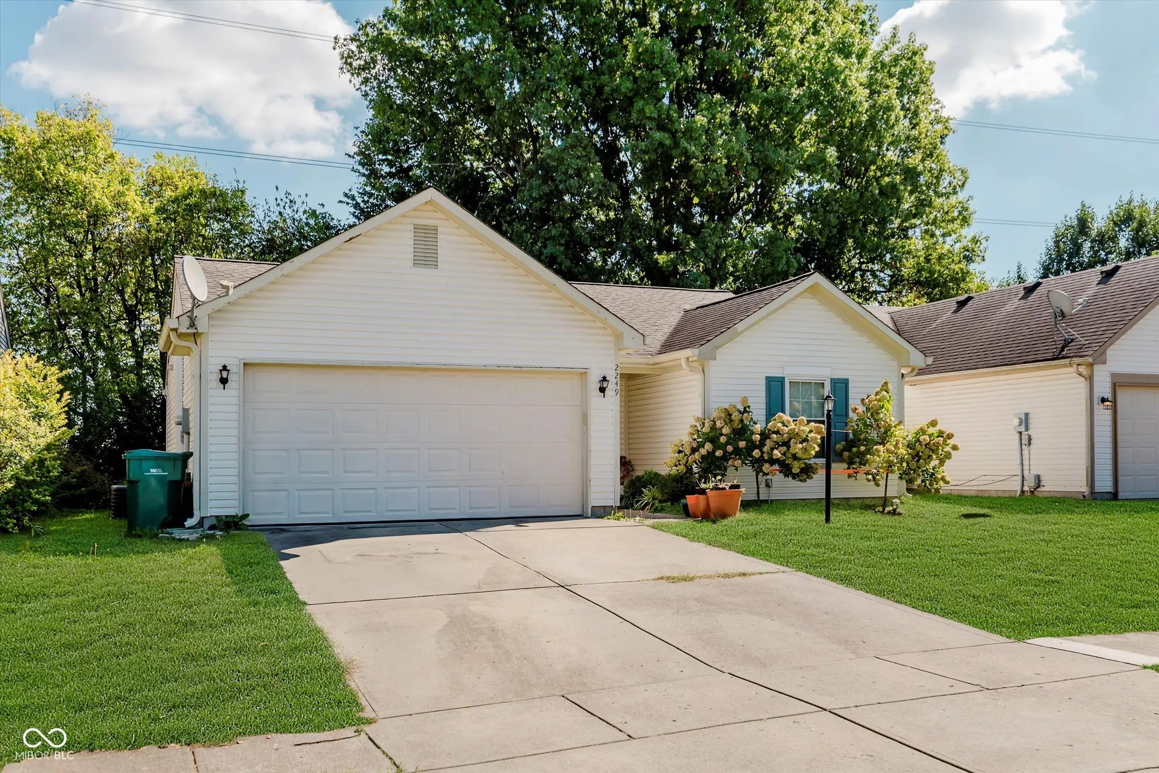 2249 Rolling Oak Drive, Indianapolis