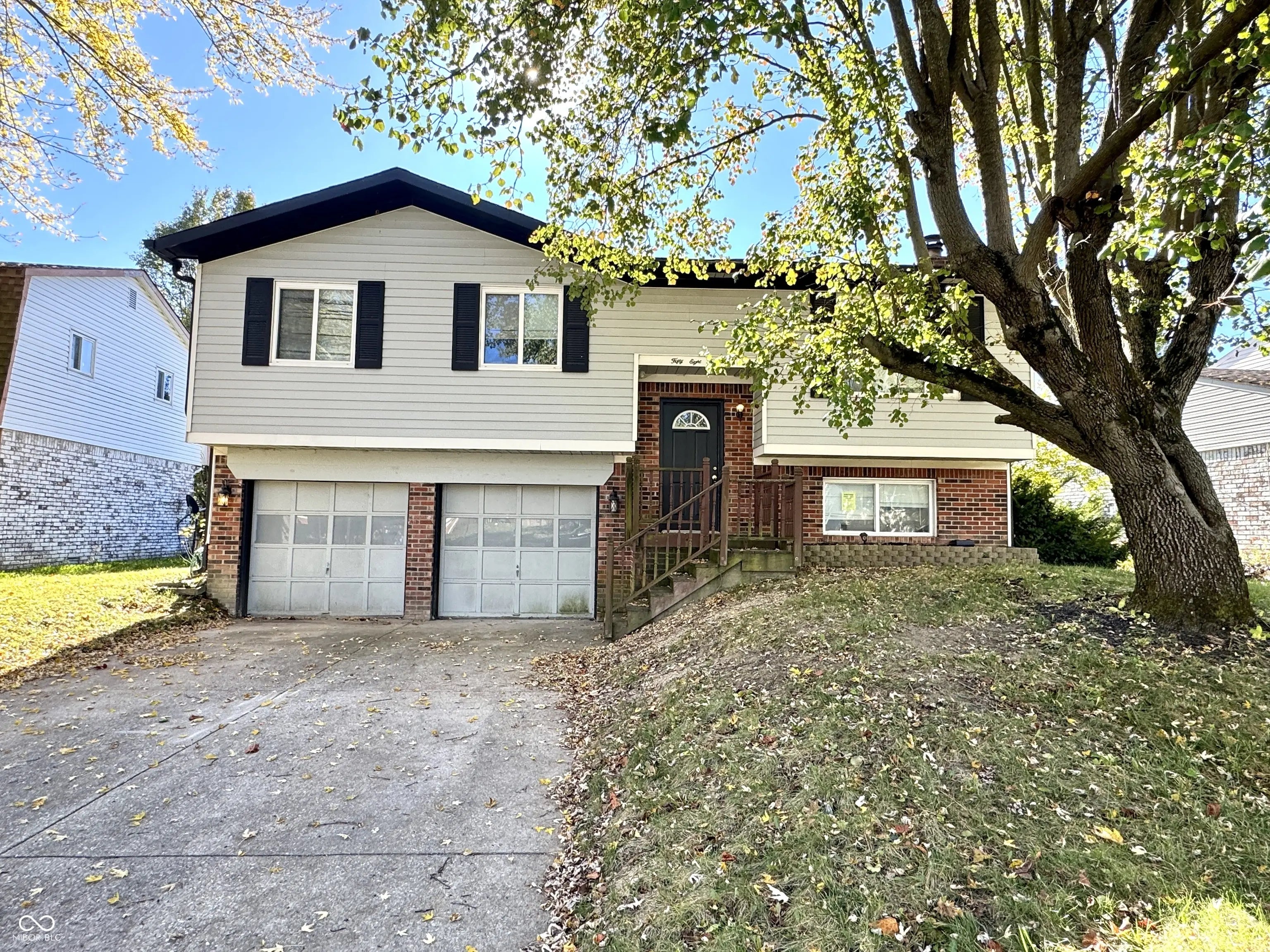 5813 Somers Drive, Indianapolis