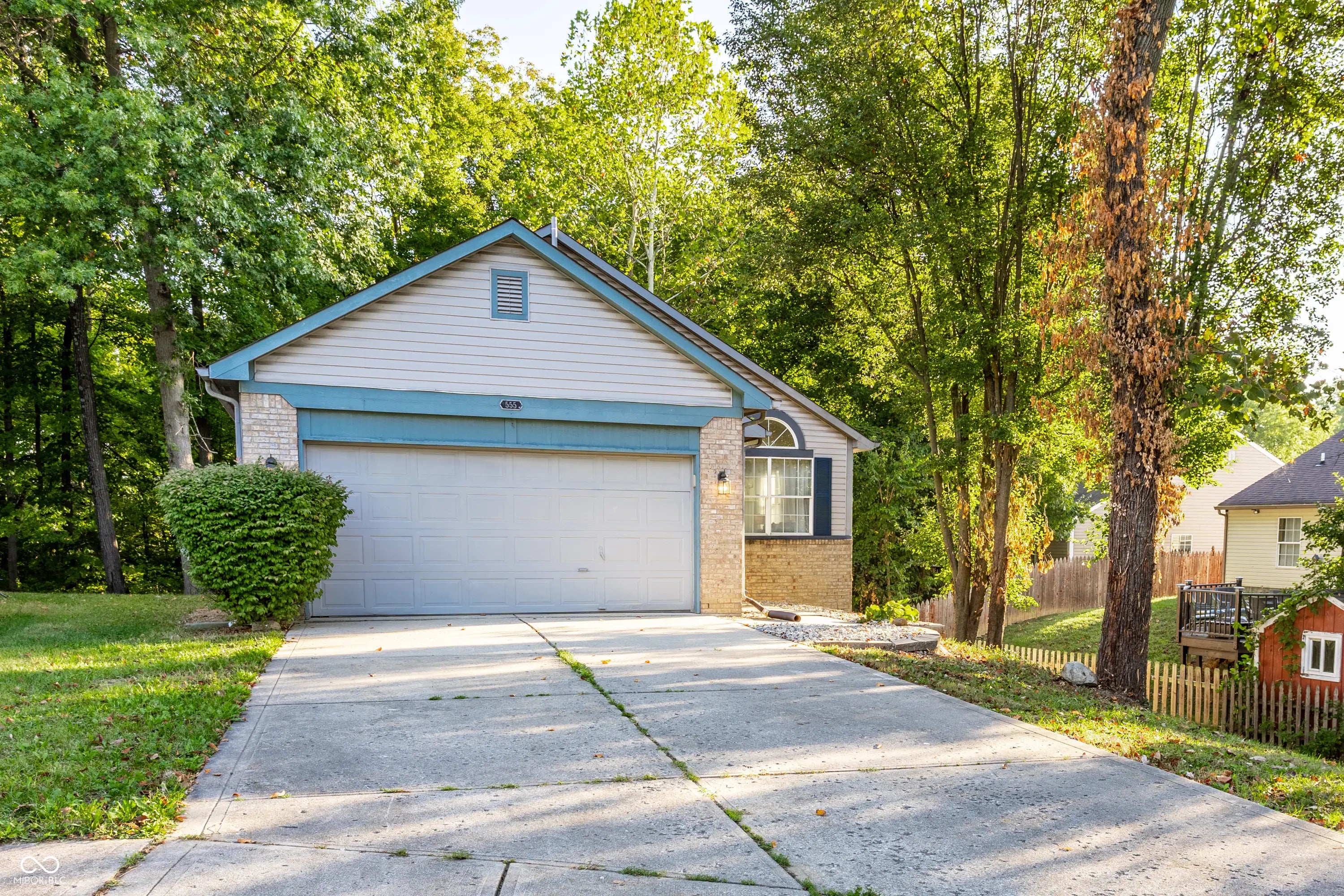 555 Grand Woods Drive, Indianapolis