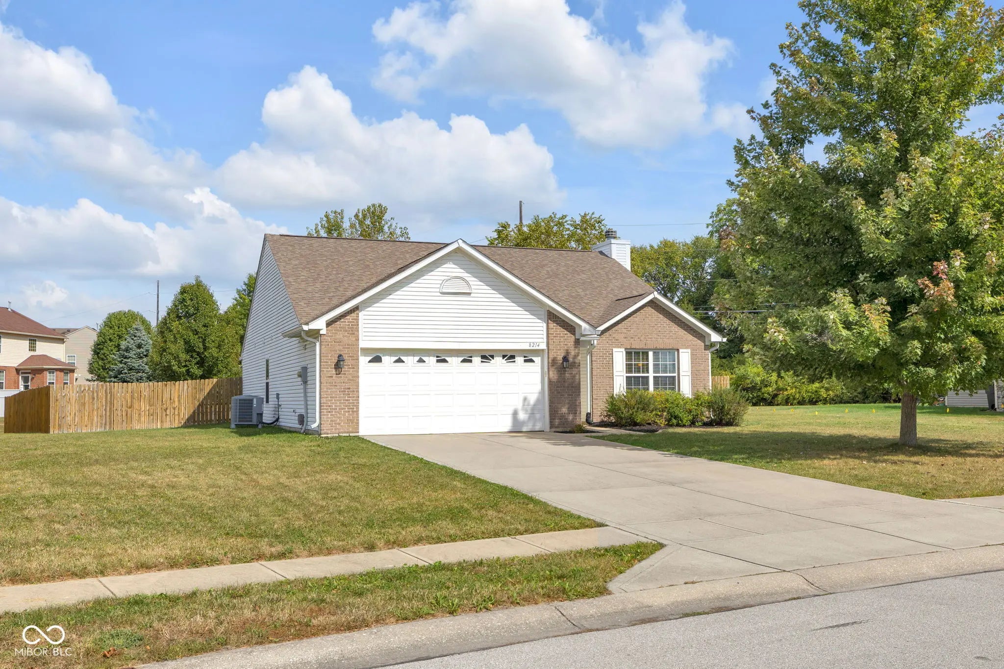 8214 Stonelick Drive, Avon