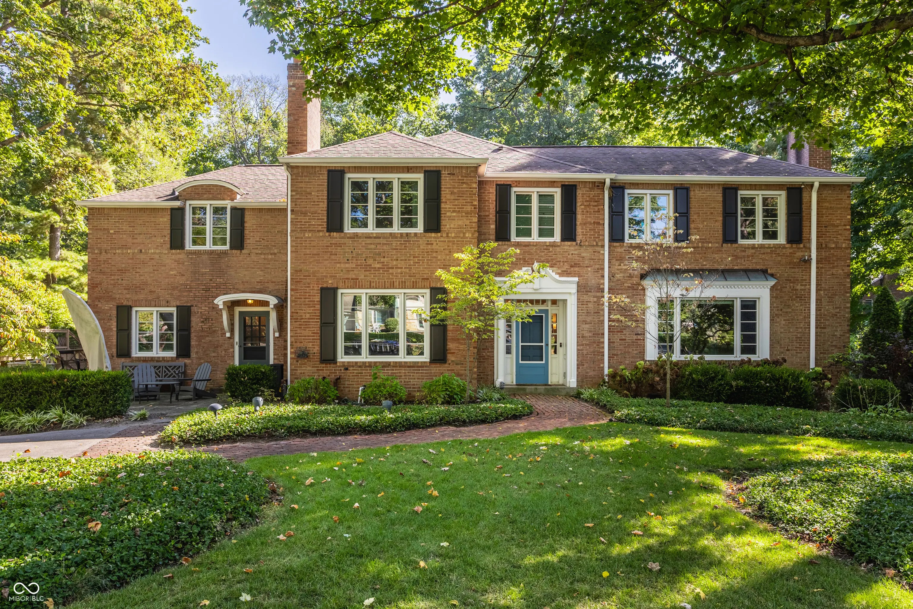 7085 N Pennsylvania Street, Indianapolis