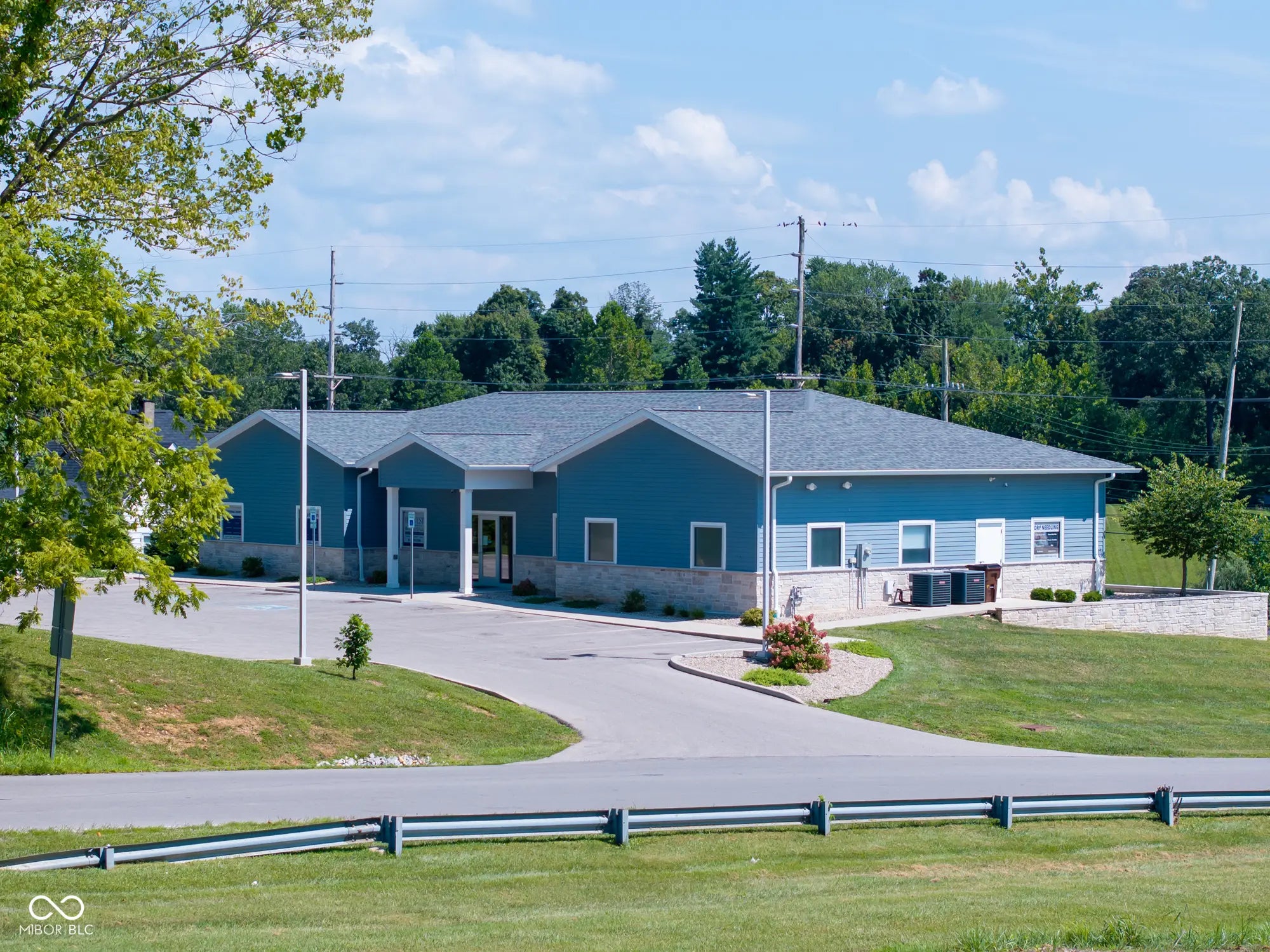 Photo of 2221 John Williams Boulevard Bedford, IN 47421