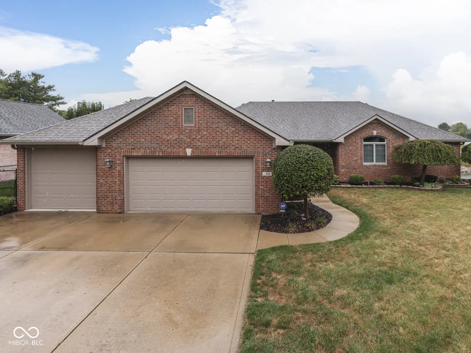 372 Elmscourt Circle, Greenwood