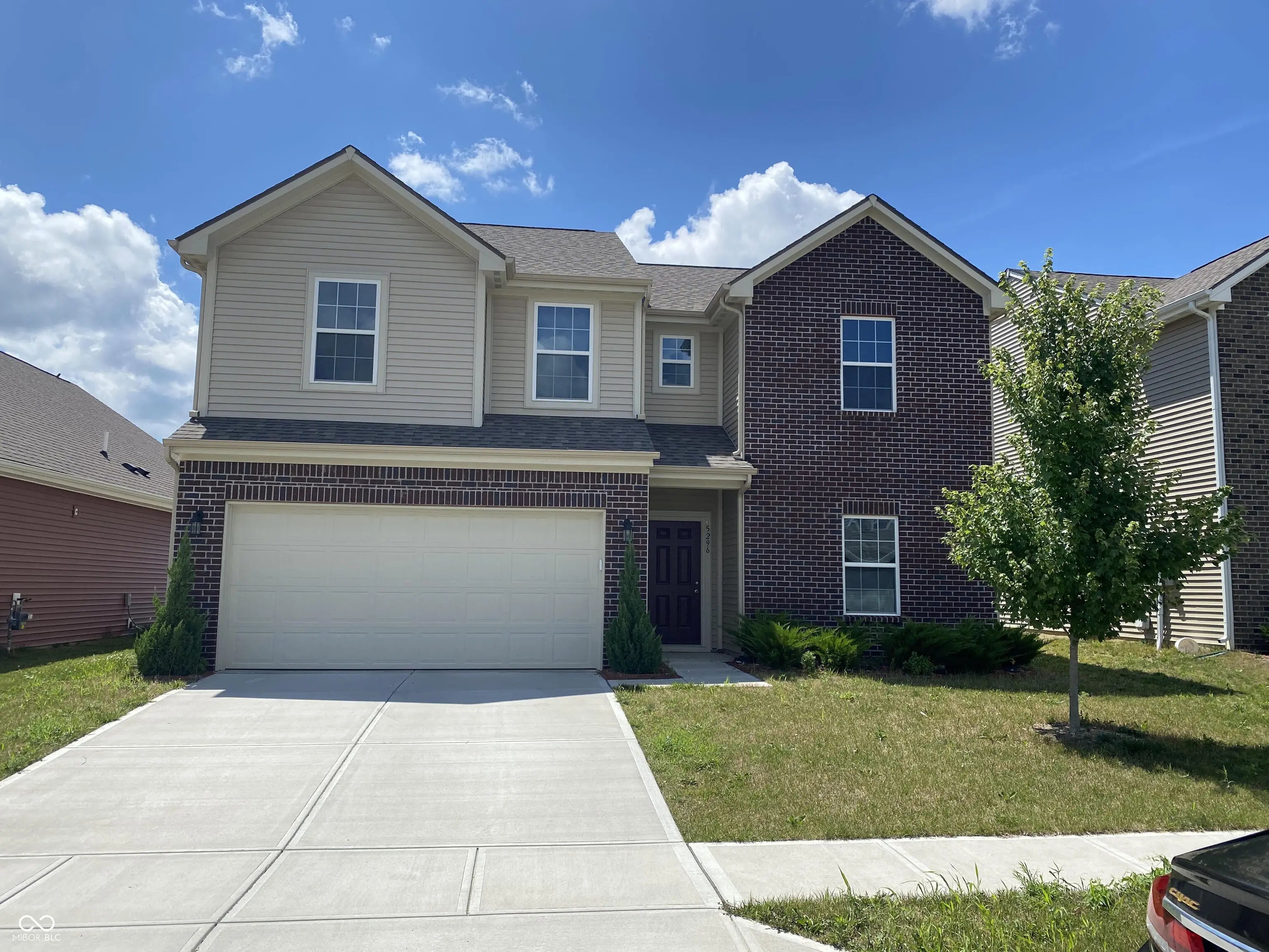 5296 Maywood Drive, Whitestown