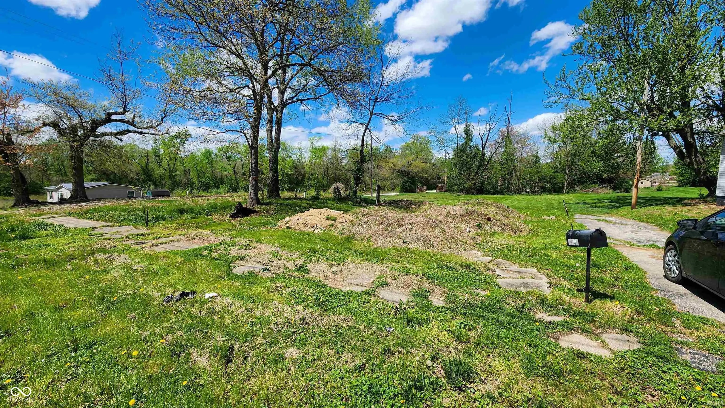 Photo of 570 W Johnson Street Sullivan, IN 47882