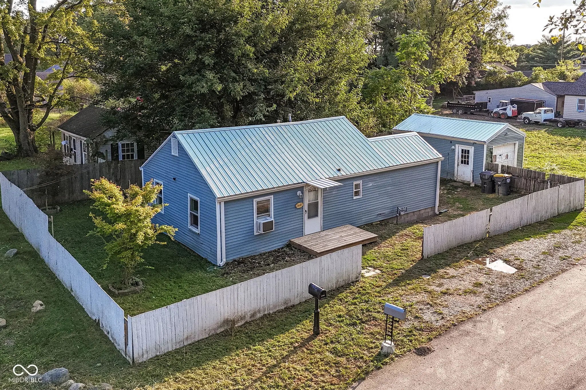 2401 W 27th Street, Anderson