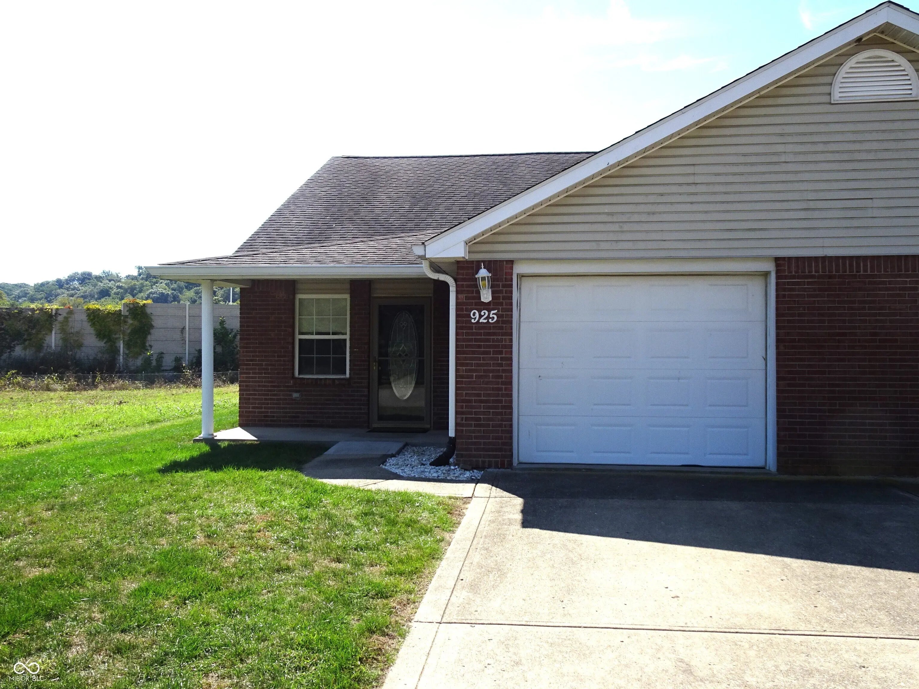 925 Plaza Drive, Martinsville