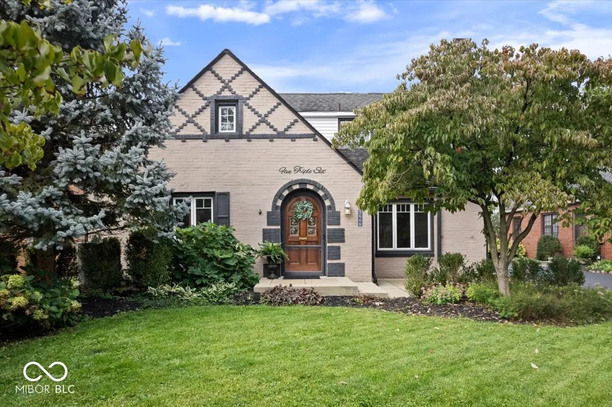 5666 N Delaware Street, Indianapolis