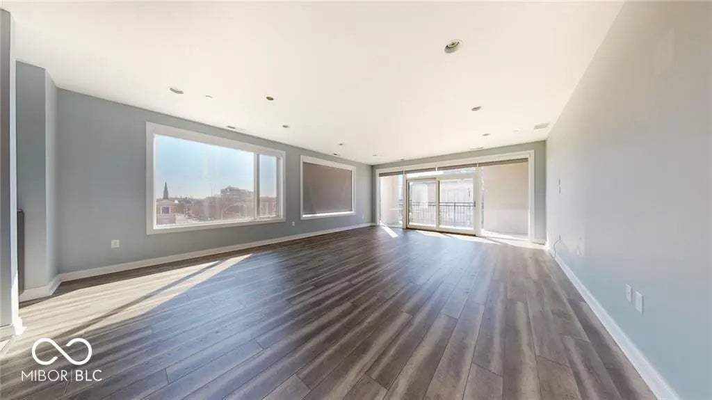 Photo of 333 Massachusetts Avenue 405 Indianapolis, IN 46204