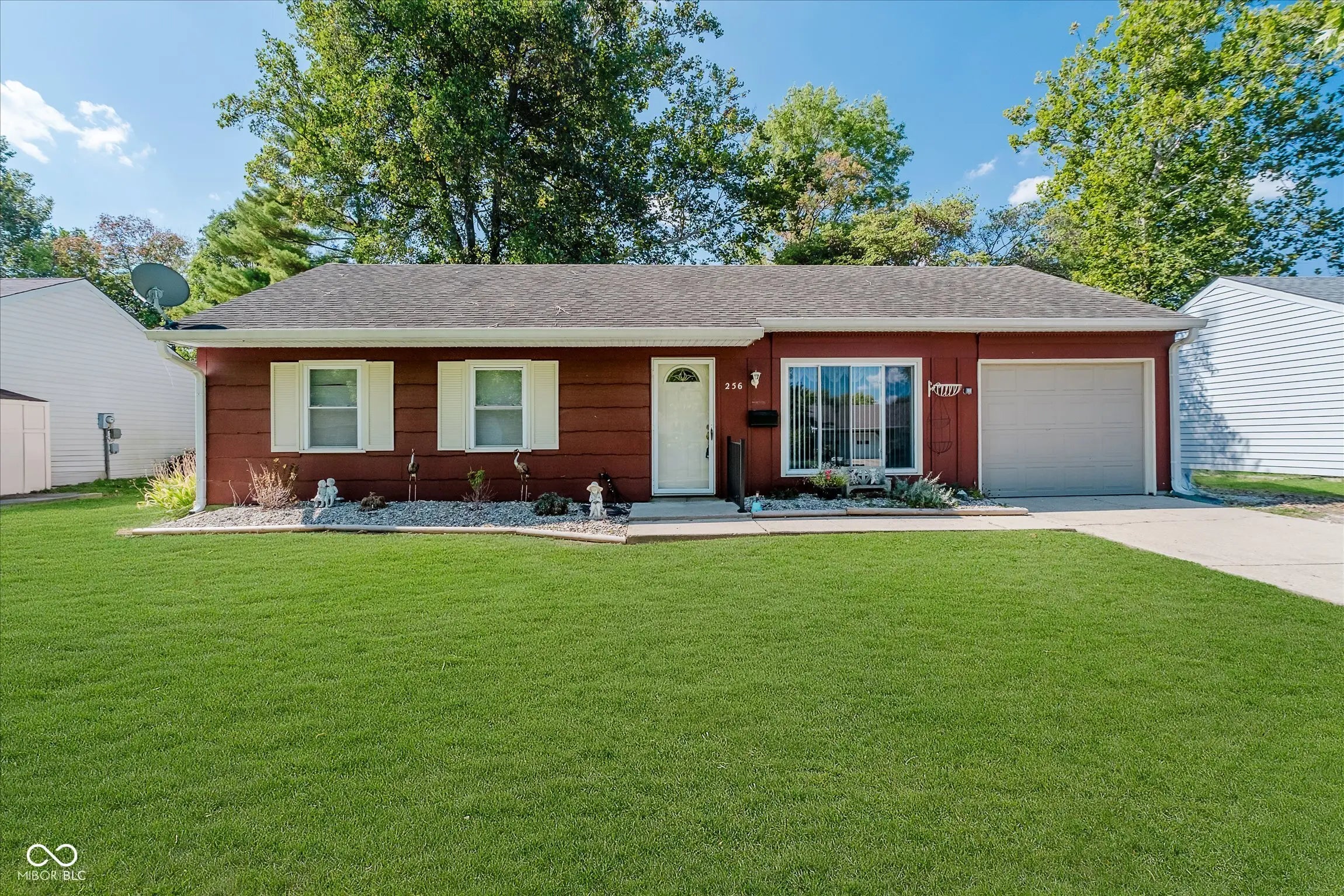 Photo of 256 Bittersweet Drive New Whiteland, IN 46184