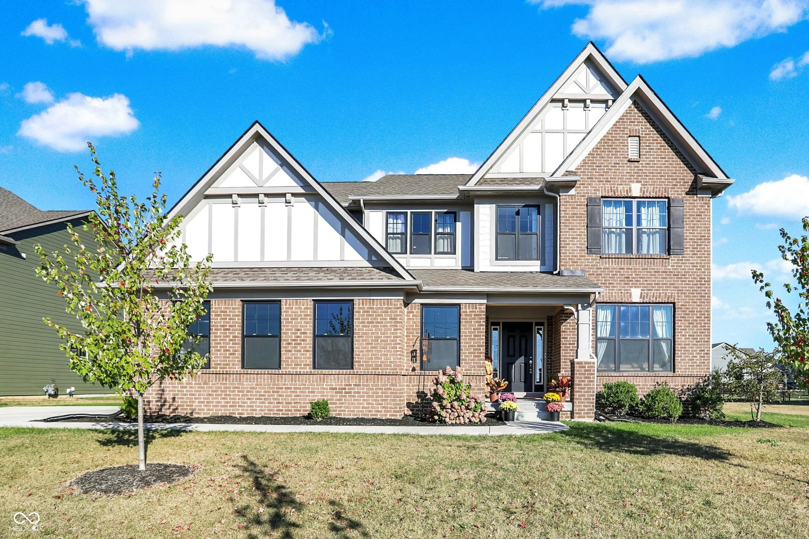 16741 Carlton Road, Westfield
