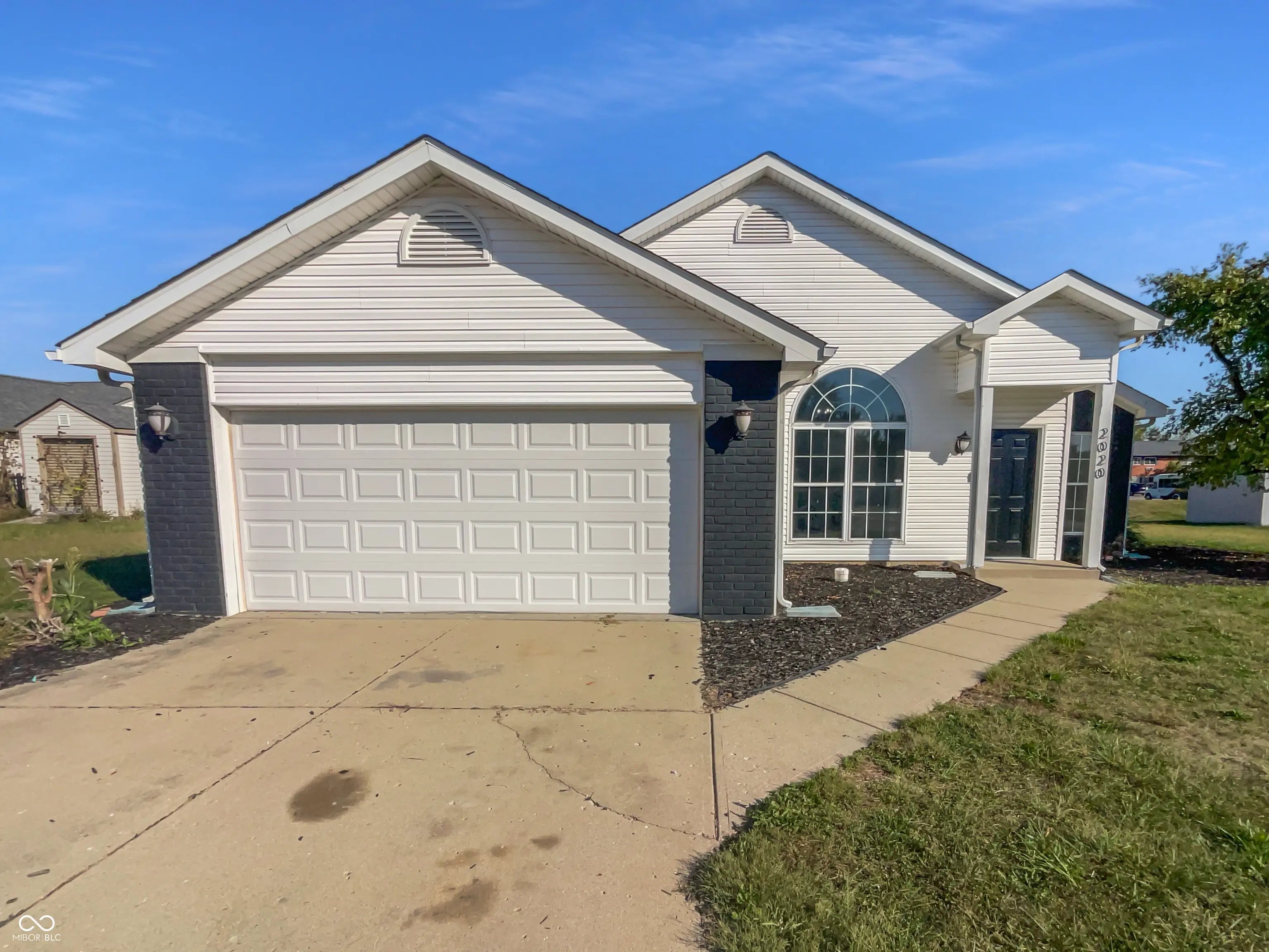 2020 Pheasant Run, Westfield