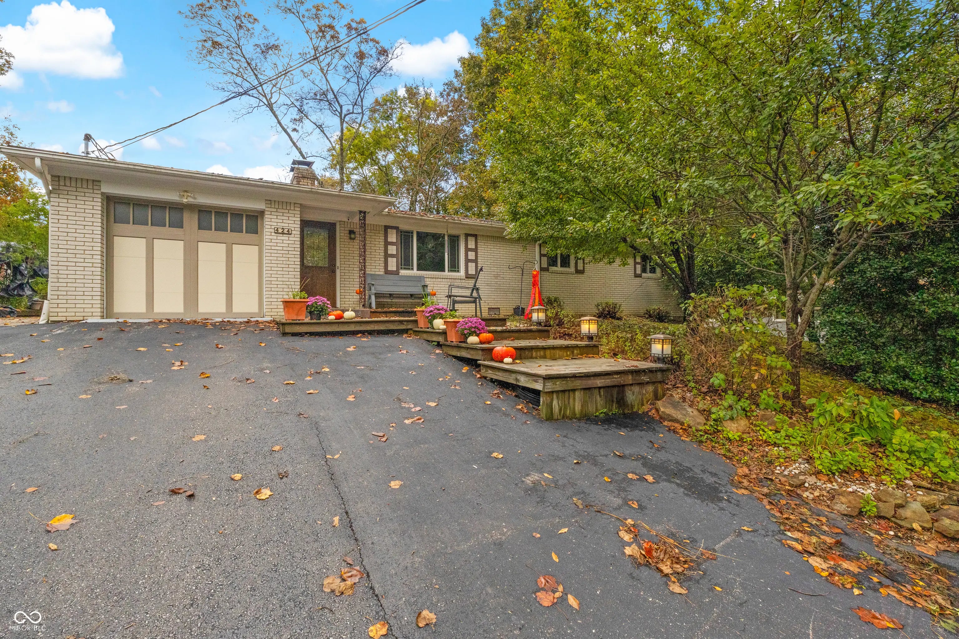 Photo of 424 Wells Drive Nashville, IN 47448