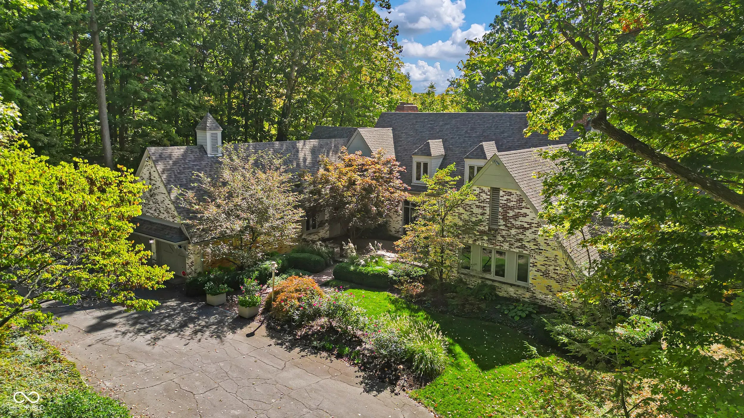 Photo of 6047 Brokenhurst Road Indianapolis, IN 46220