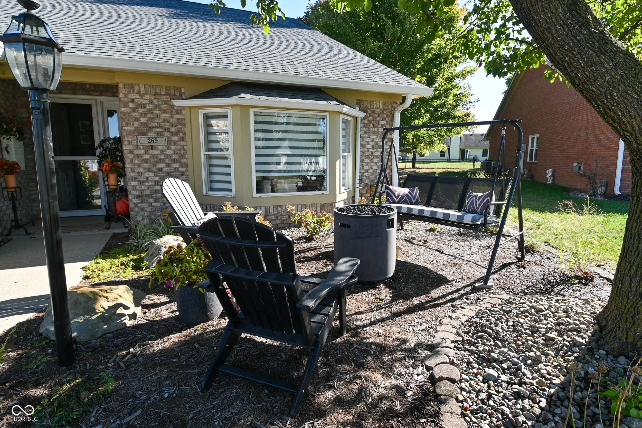 269 Lake View Court, Avon