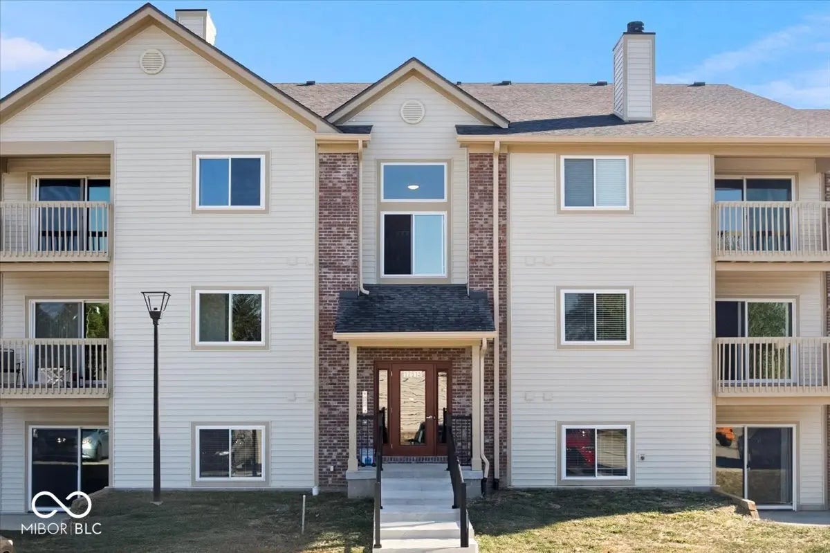 12515 Timber Creek Drive Unit 1, Carmel