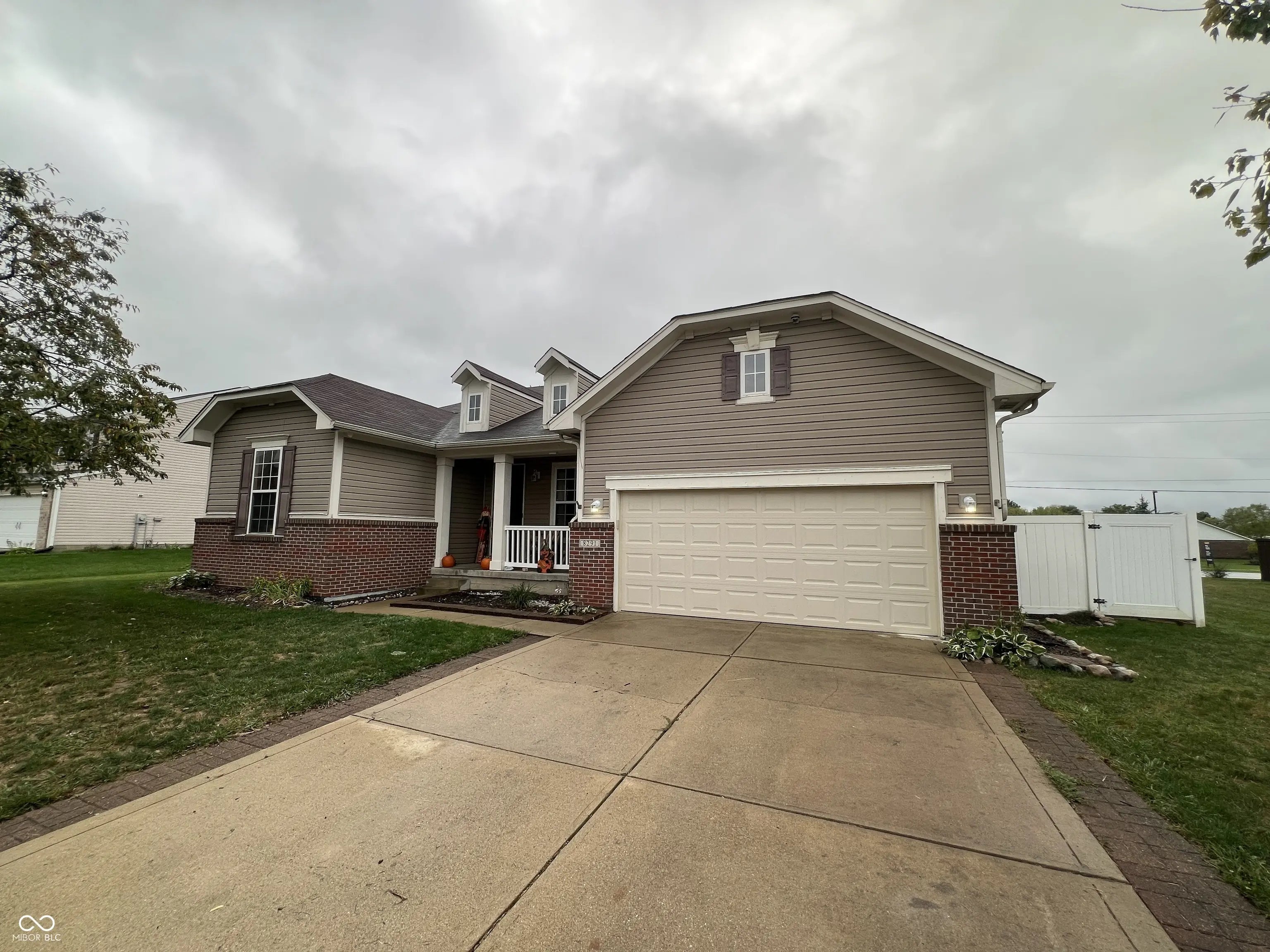 8291 Westcliffe Drive, Avon