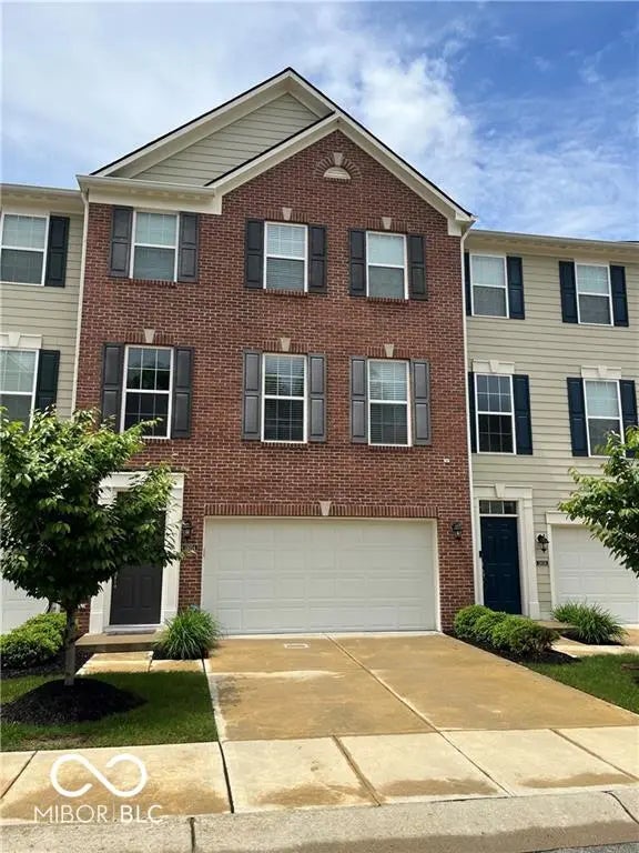 13054 Raritan Drive, Fishers