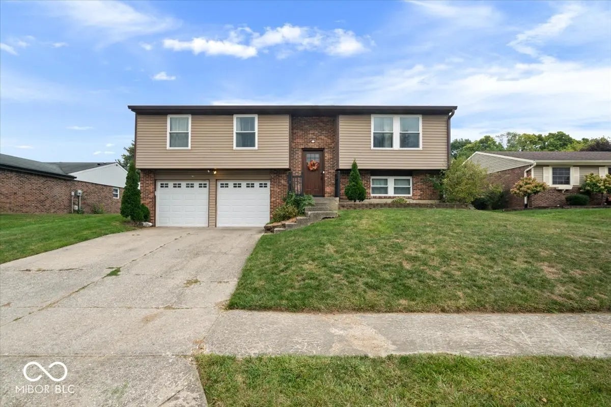 7017 Chimney Rock Court, Indianapolis