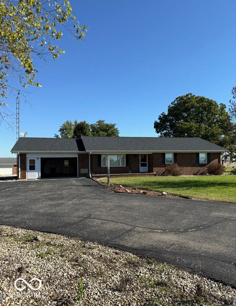 7142 W 125 Road S, Rushville