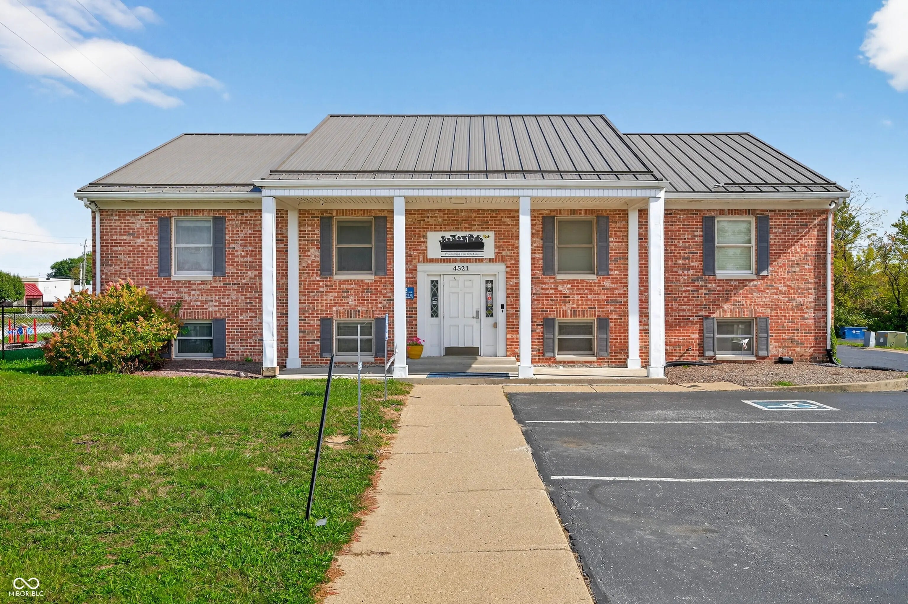 Photo of 4521 Independence Square Indianapolis, IN 46203