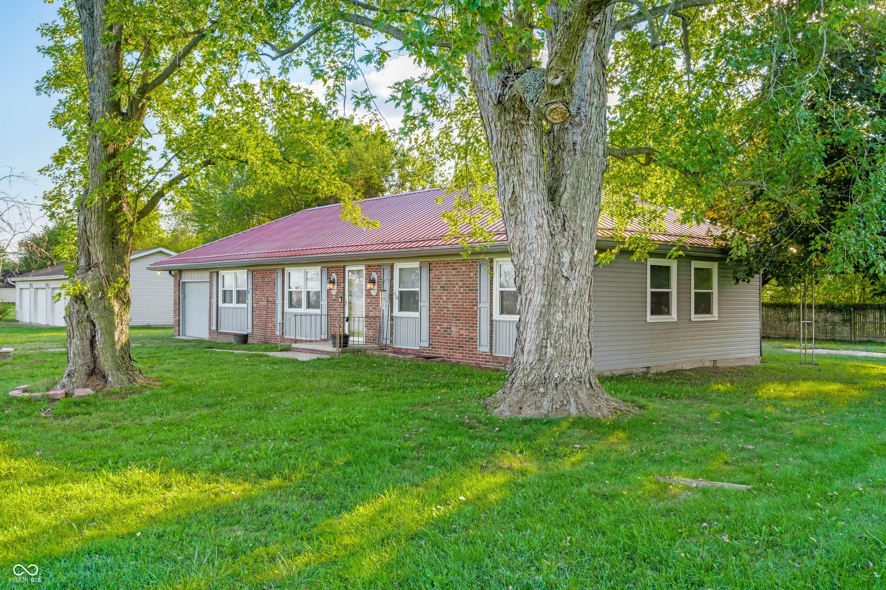 4734 S Cloverleaf Drive, Seymour