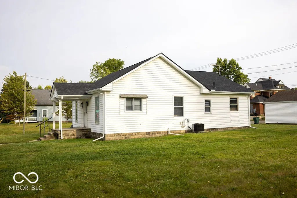 1025 E Washington Street, Muncie