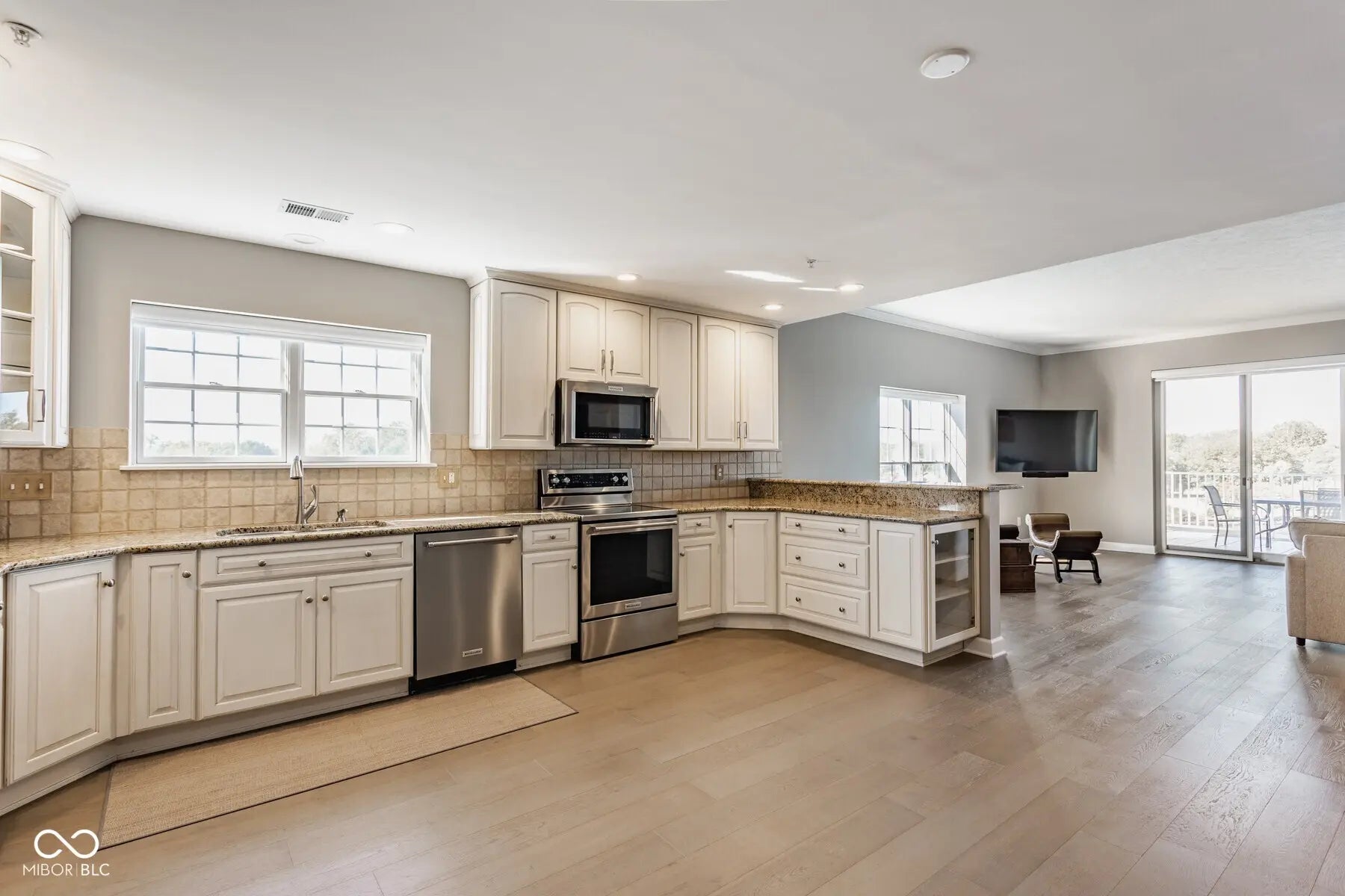 6650 Page Boulevard 402 MLS 22067613 Spirit Lake photo 7