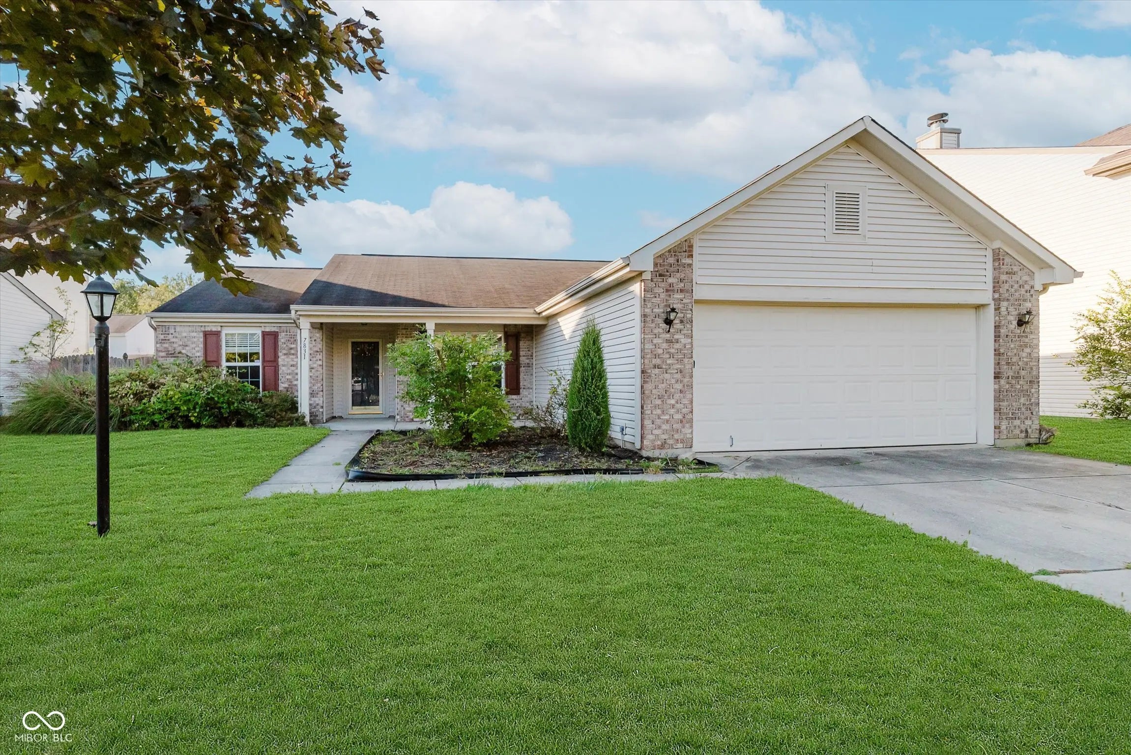 7831 Fox Glen Drive, Indianapolis