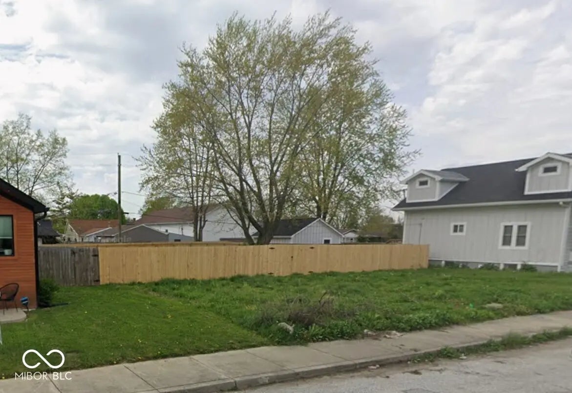914 Saint Peter Street, Indianapolis