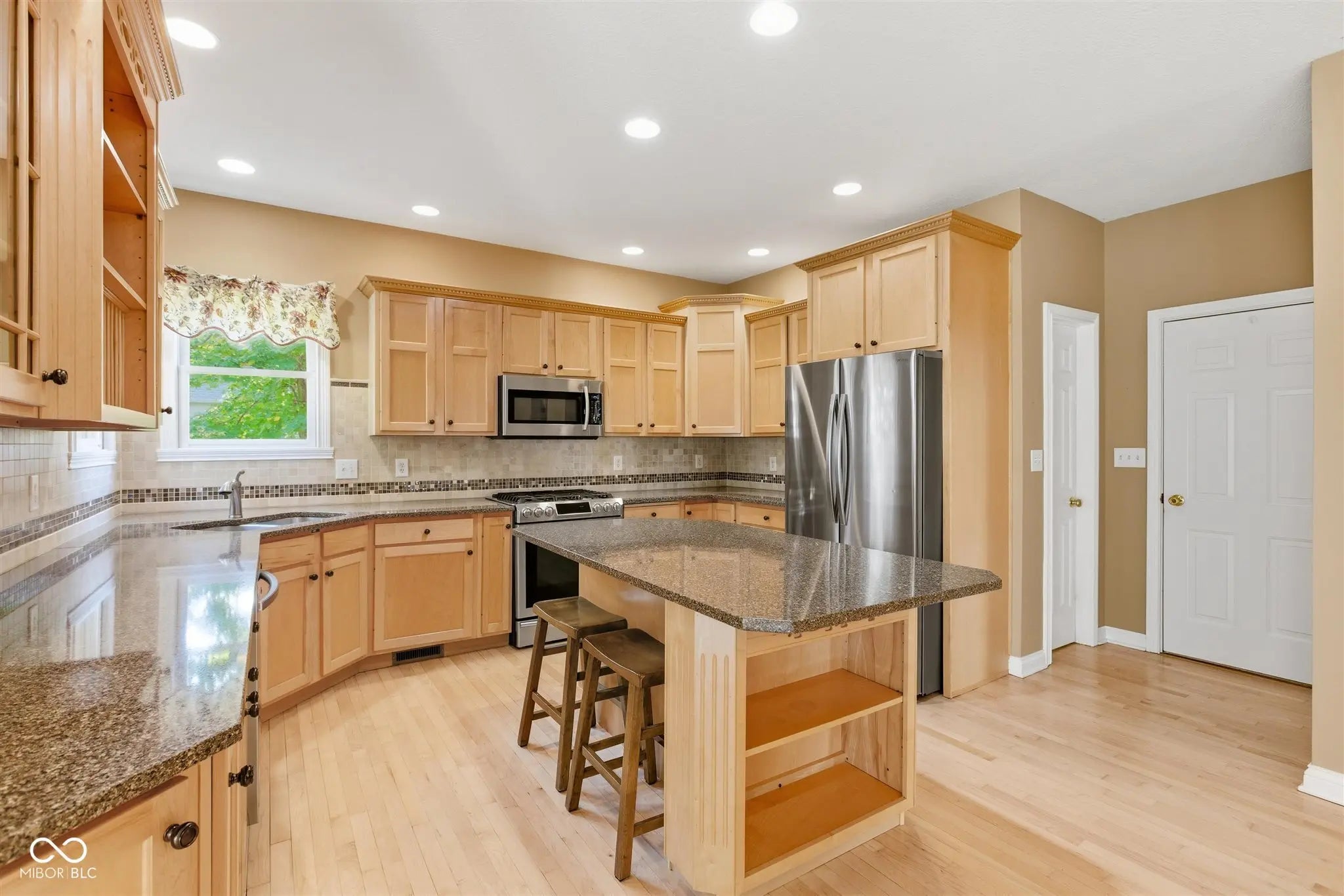 7213 Elm Ridge Drive MLS 22067765 Fox Pointe photo 7