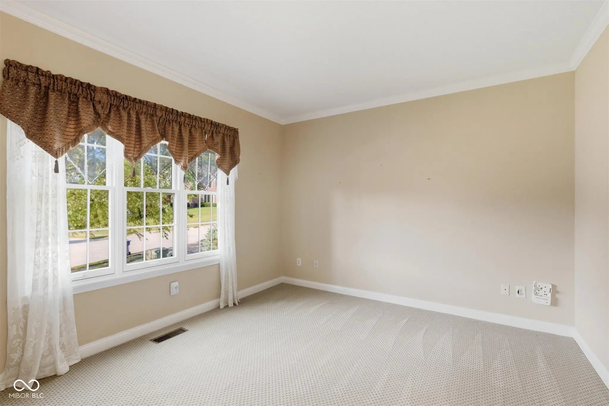 7213 Elm Ridge Drive MLS 22067765 Fox Pointe photo 9