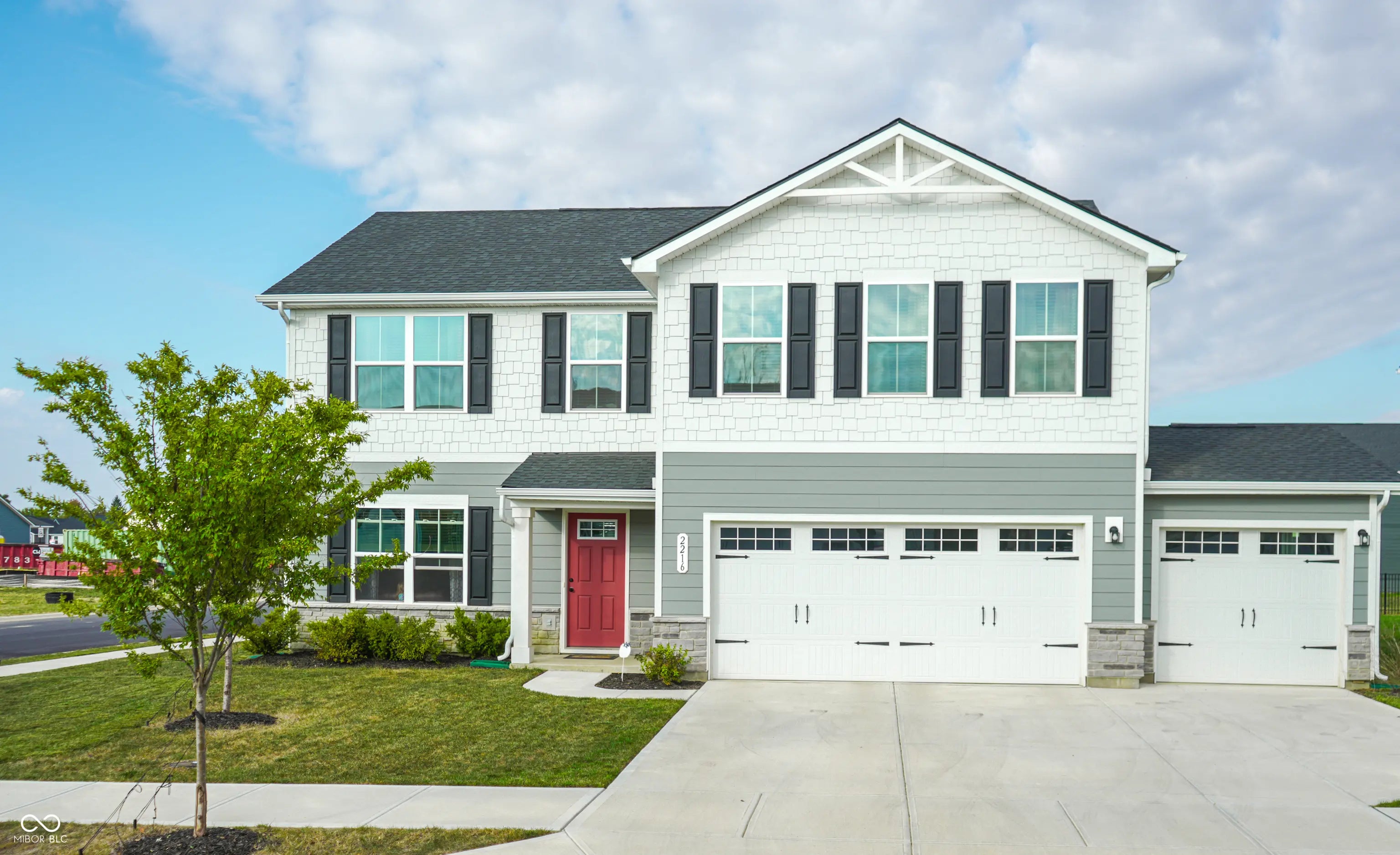 2216 Holiday Creek Drive, Whitestown