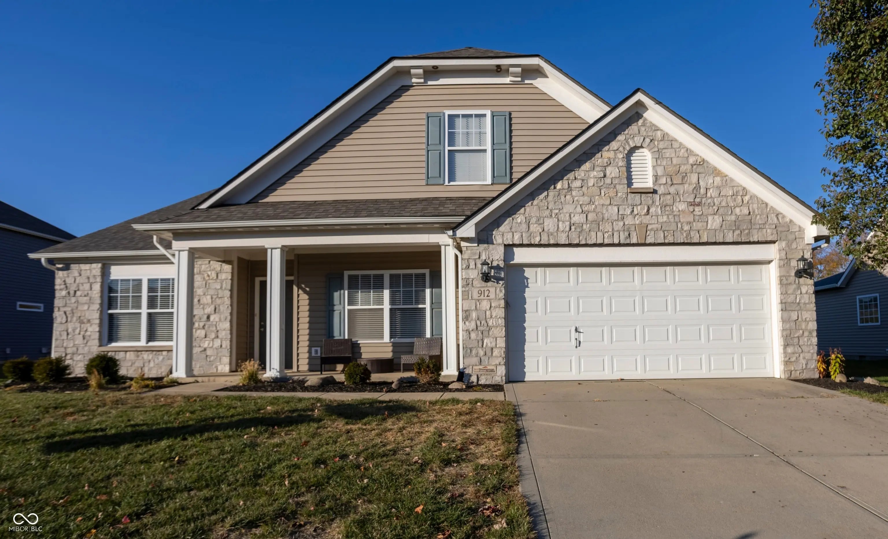 Photo of 912 Burgess Hill Pass Westfield, IN 46074