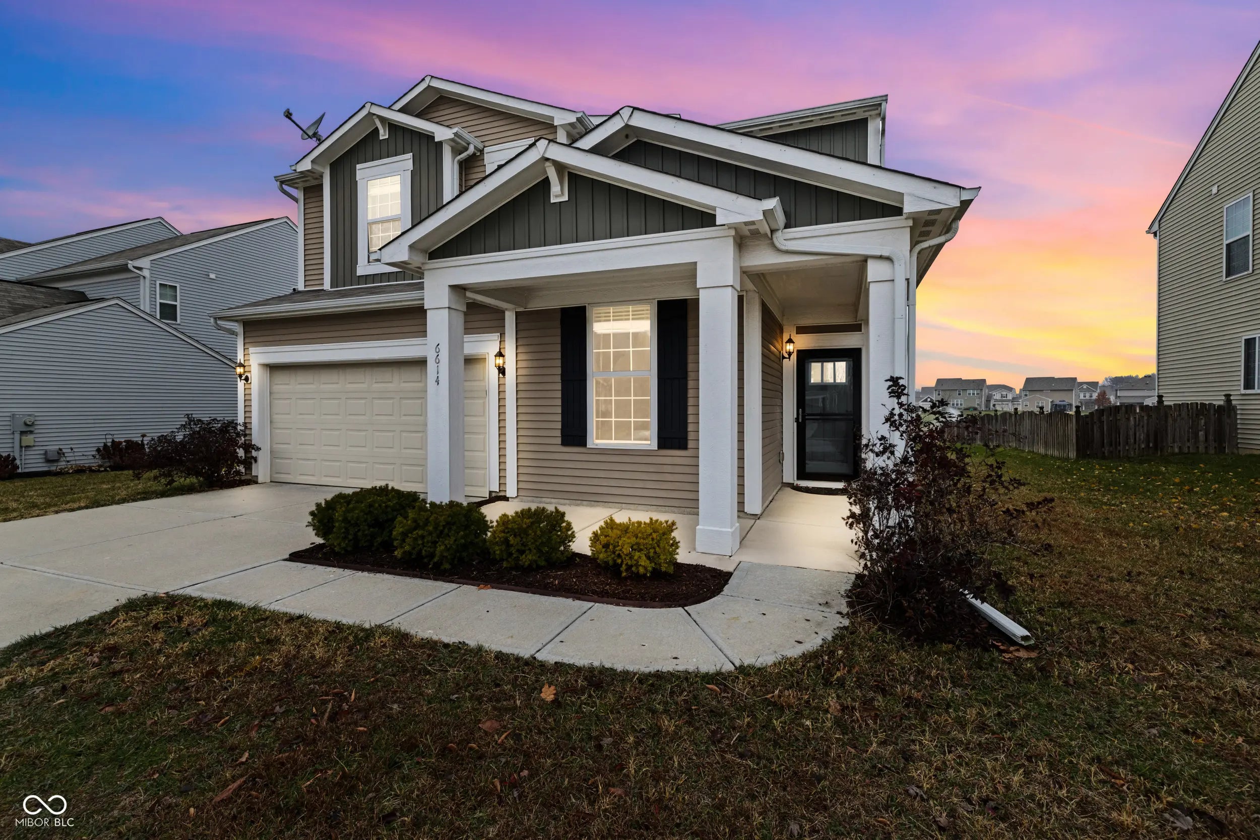 6614 Park Grove Boulevard, Whitestown