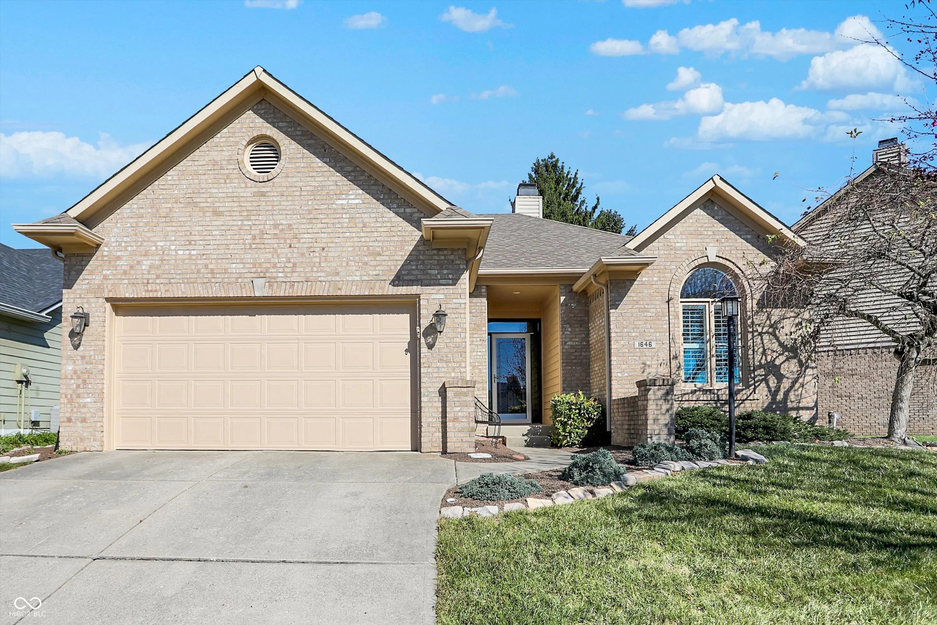 1646 Foxmere Boulevard, Greenwood