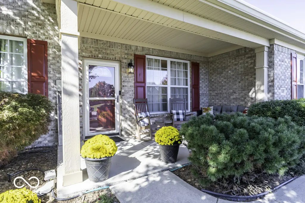 7024 Langham MLS 22067960 Princeton Lakes photo 2