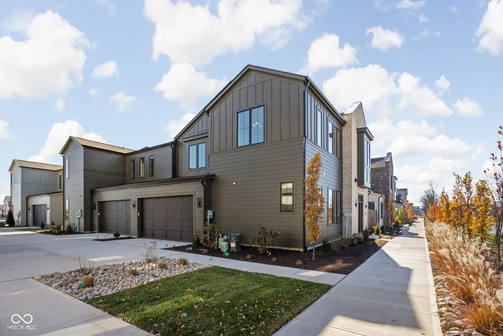 1679 Coach Drive, Westfield