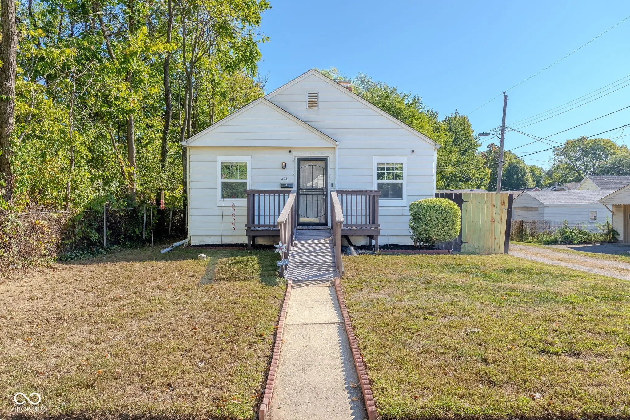 Photo of 825 Kappes Street Indianapolis, IN 46221
