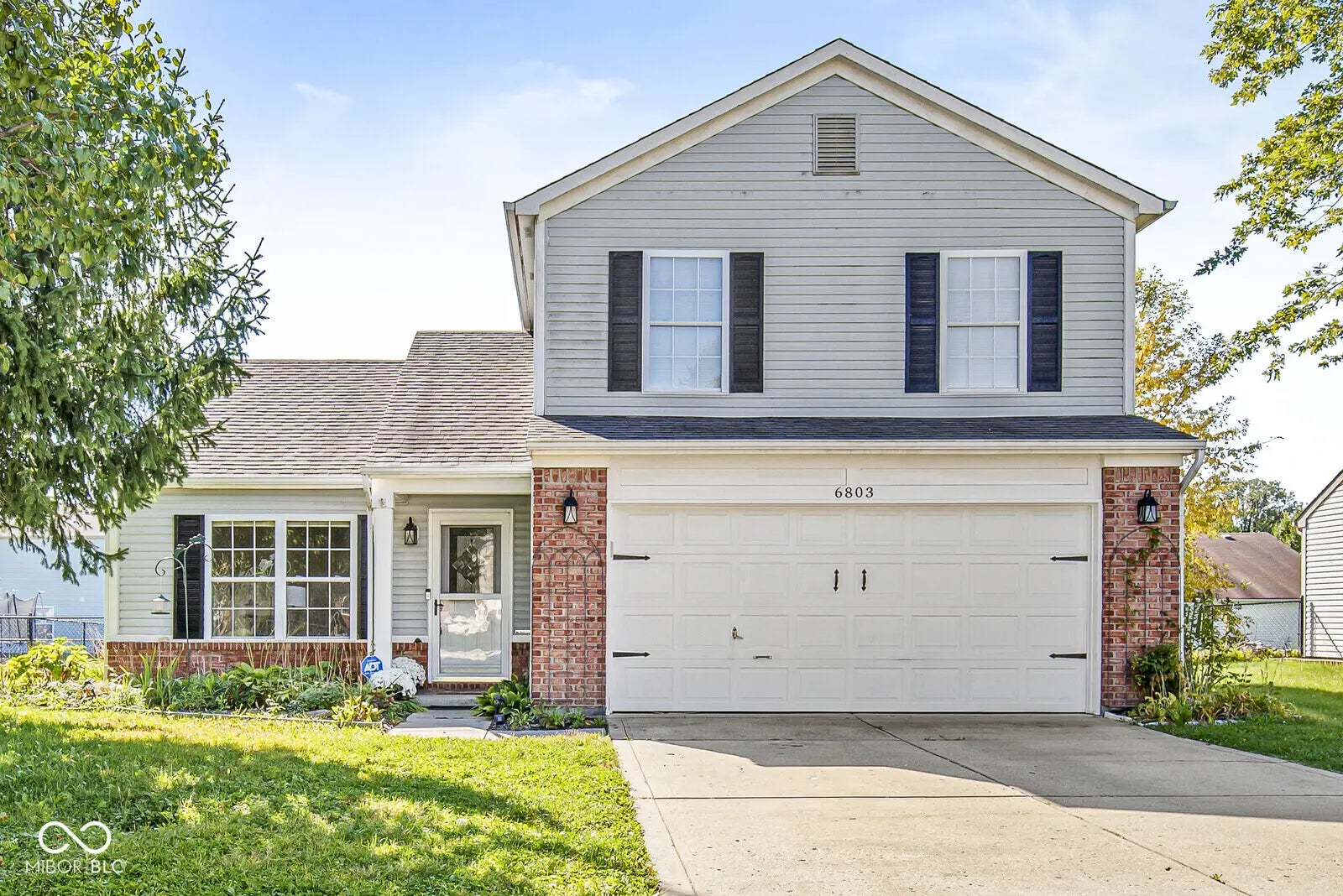 6803 Smithfield Boulevard, Indianapolis