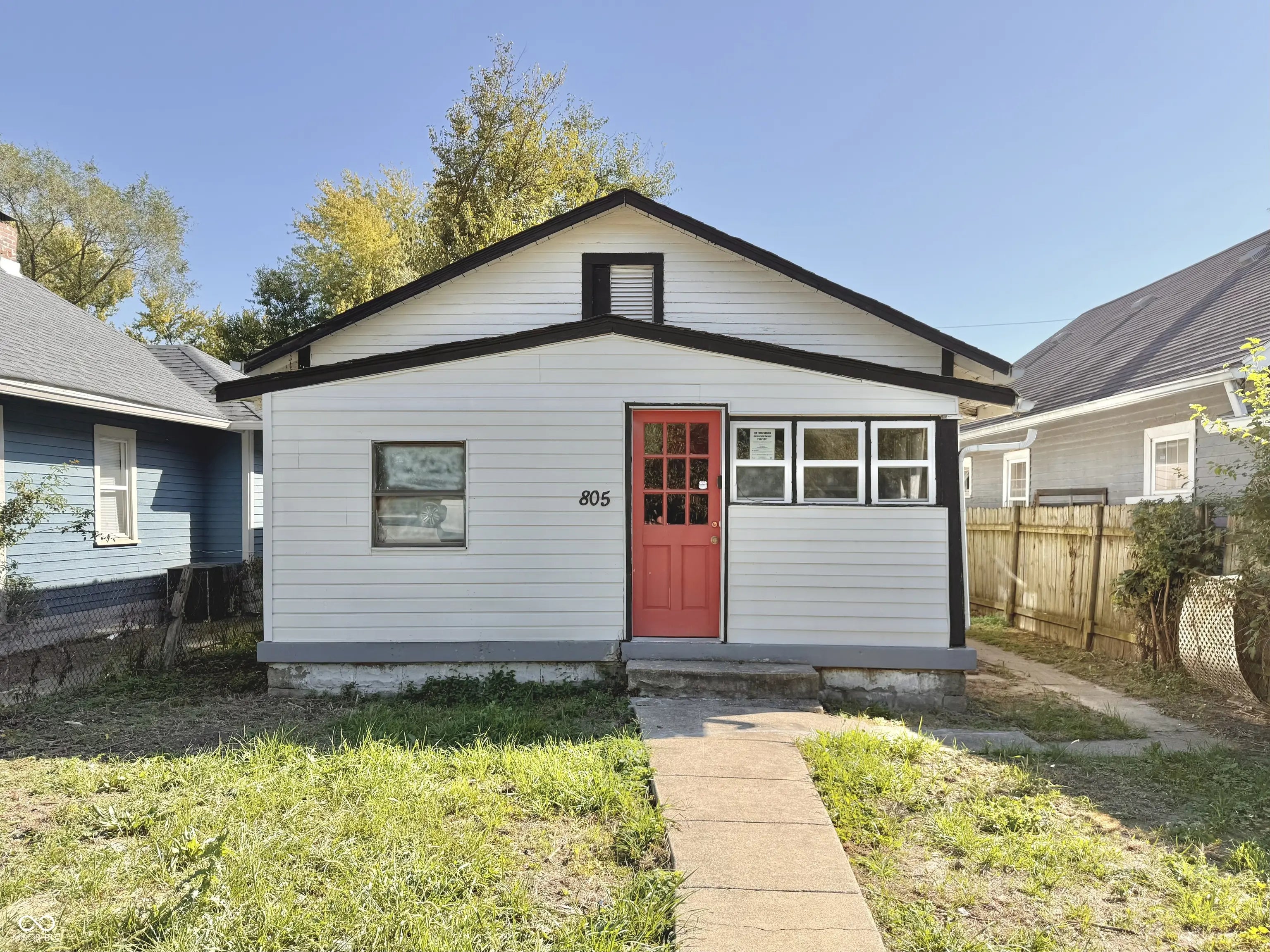 Photo of 805 N Goodlet Avenue Indianapolis, IN 46222