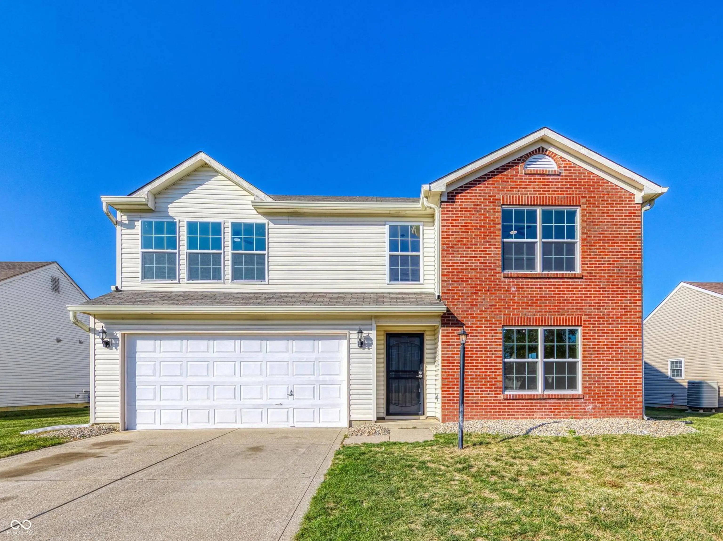 Photo of 9668 Piper Lake Drive Indianapolis, IN 46239